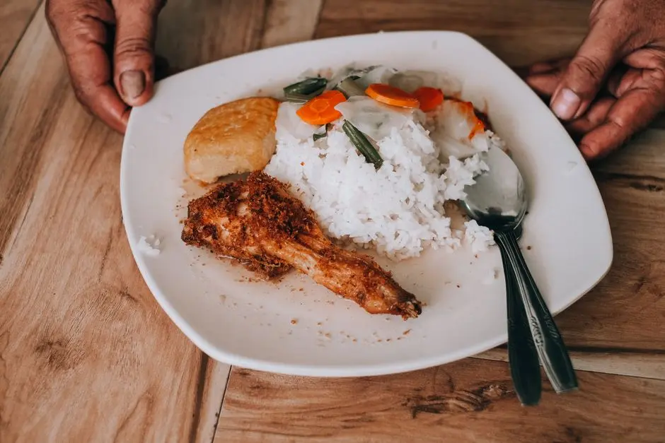 Nasi goreng rumahan yang siap disajikan